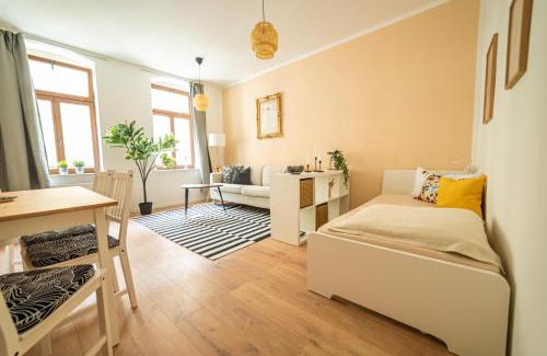 Kaßberg Apartment | FullHouse - Chemnitz - Leonardo Apt - 3 Bedrooms & Balcony