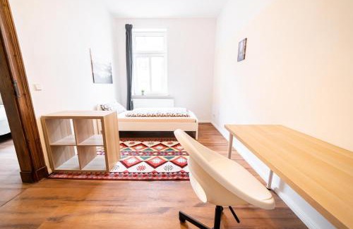 Halle Apartment | FullHouse - Halle - NH14 - Daylight Bathroom - 3 Bedrooms