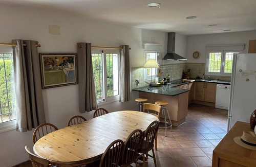 Calonge Villa | Fully Air Conditioned 4 double Bedroom Family Villa with Swimming Pool/Gardens