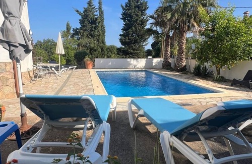 Calonge Villa | Fully Air Conditioned 4 double Bedroom Family Villa with Swimming Pool/Gardens
