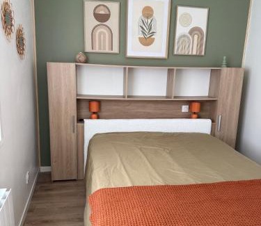 Montreuil-Bellay Apartment | Fully equipped one-bedroom apartment, unpack your bags