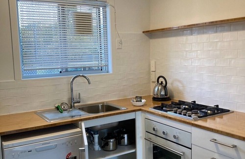 Epsom Apartment | Fully Equipped One Bedroom Unit