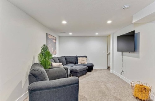 Layton House | Fully Fenced Yard,Garage Parking, Sleeps 4