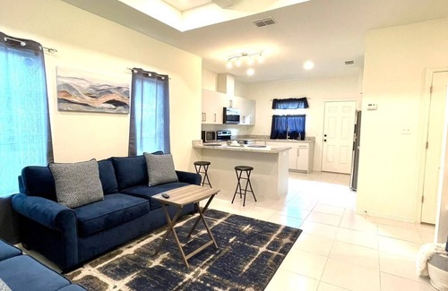 Edinburg Apartment | Fully Furnished 2 Bed/2 Bath Apartment