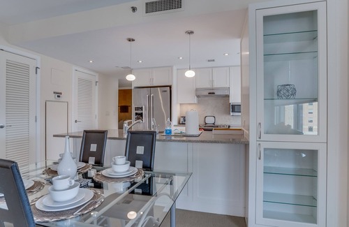 Penn Quarter Apartment | Fully Furnished 2 Bedroom Apartment in Washington DC by RedAwning
