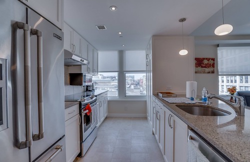 Penn Quarter Apartment | Fully Furnished 2 Bedroom Apartment in Washington DC by RedAwning