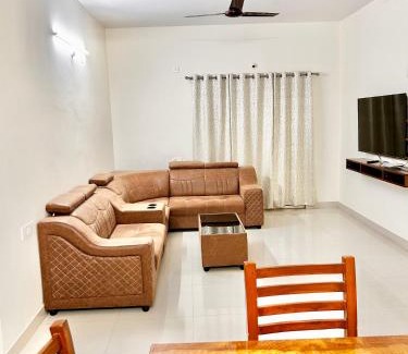 Madhapur Apartment | Fully Furnished 2BHK Family Stay with Kitchen & Balcony