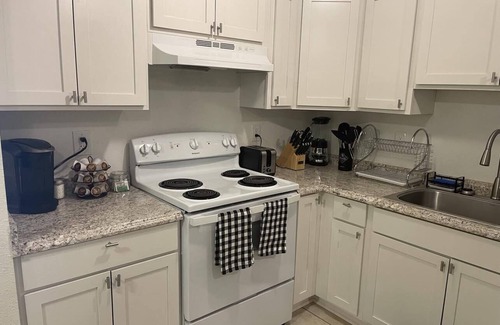 Englewood South Apartment | "Fully Furnished 2BR/1BA Just 5 Mins from Stunning Englewood Beach, FL!"