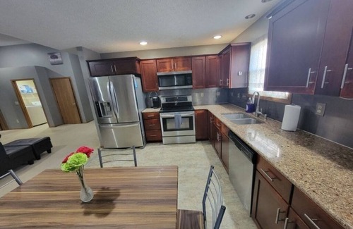Summit Station House | Fully furnished 3-Bedroom, 2-Bathroom modern home with great amenities