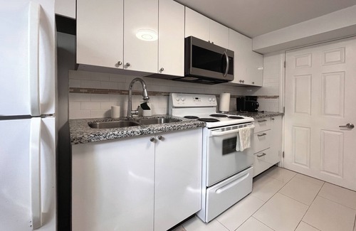 Black Creek House | Fully Furnished Basement Suit