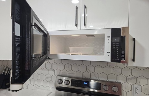 Southwest Edmonton Apartment | FULLY FURNISHED BRAND NEW 2-BEDROOM BASEMENT SUITE nFamily friendly house.