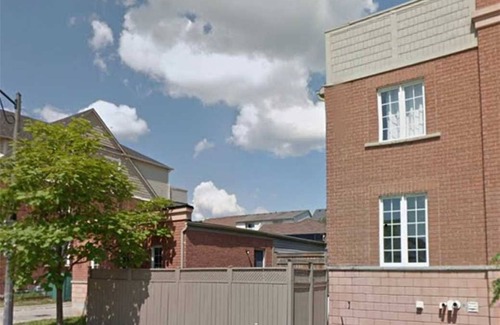 York University Heights House | Fully Furnished Bright and Luxurious Bedroom in North York - 2