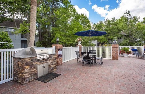 Gainesville Condo | Fully-furnished Condo just minutes from UF