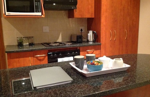 Bloemfontein House | Fully Furnished Monthly Stay in Pentagon Park