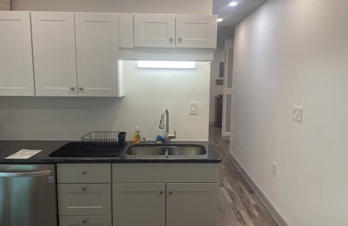 Newnan Apartment | Fully furnished, Mother-in-law suite in Newnan GA. Monthly rental available.