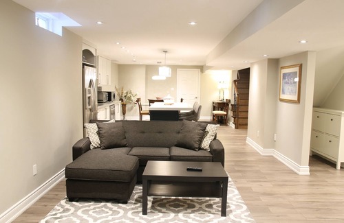 Richmond Hill Apartment | Fully Furnished Private Guest Suite