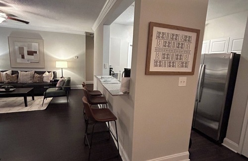Alpharetta Apartment | Fully-Furnished Two Bedrm/Two Bath Penthouse w/Pool View Apt in Alpharetta