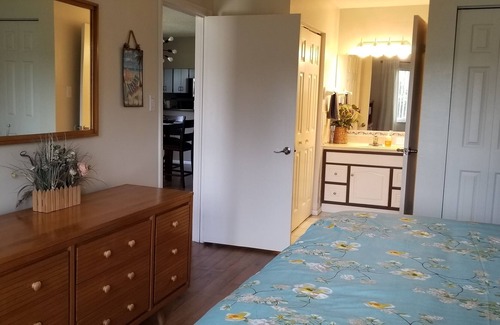 New Port Richey Villa | Fully Furnished End Unit at Seven Springs Country Club