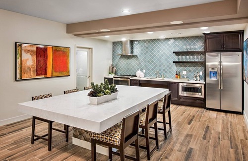 Ocotillo Condo | Fully furnished vacation rental in Downtown Ocotillo with full kitchen & a pool!