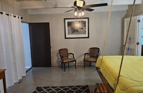 Vicksburg House | Fully Furnished Vicksburg Home Sleeps 10