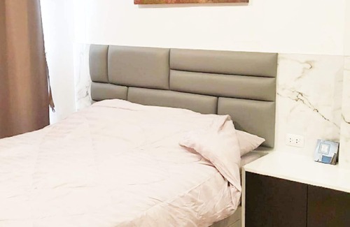 Bang Na Condo | Fully furnished+wify & pool /Easy commute downtown by train