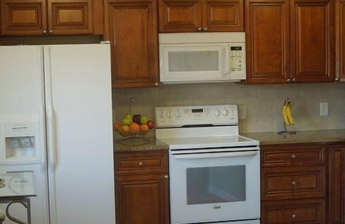 New Hope Apartment | Fully furnshed and supplied apartment with cable, Internet, towels, dishes, more