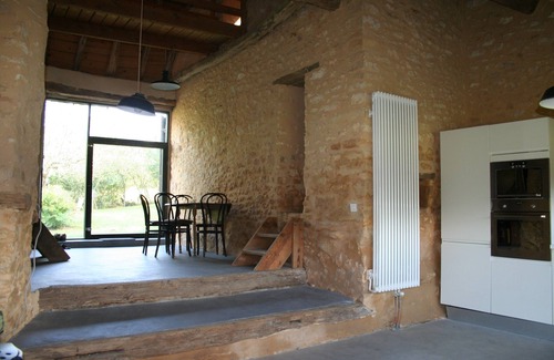 Sainte-Alvere Other | Fully modernised and restored stone farmhouse