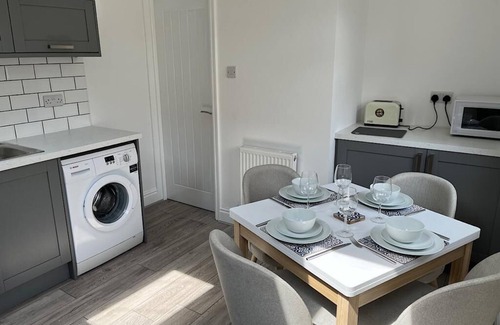 Lytham St. Anne's Apartment | Fully refurbished modern ground floor 2 bed apartment. 700 yards from the beach❤