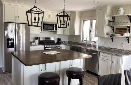 Bradley Cottage | Fully remodeled 3 bed, 2 bath on Gun Lake. Sleeps 9!