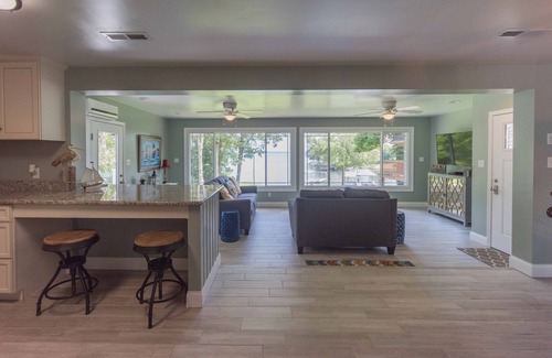 Gilbertsville House | Fully remolded, gentle slope, private dock, deep water