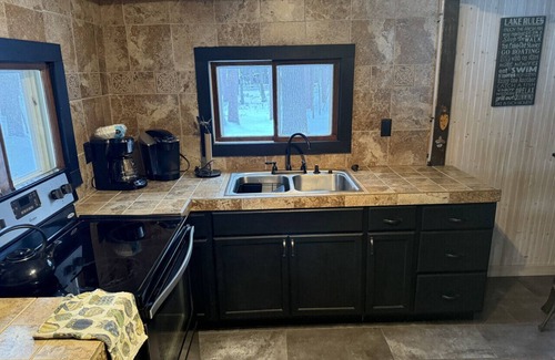Three Lakes Cabin | Fully Renovated 2 Bedroom Cottage Next to Camp Luther.