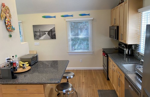 Seaview House | Fully Renovated 5-star Rating Beach House in Seaview, Fire Island