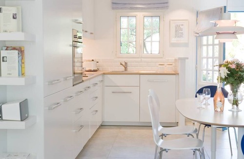 Port Grimaud House | Fully renovated air-conditioned cabin close to the beach