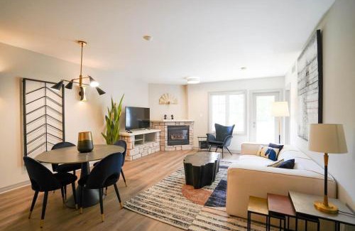 Oro-Medonte Apartment | Fully Renovated At the Victoria-Carriage Hills