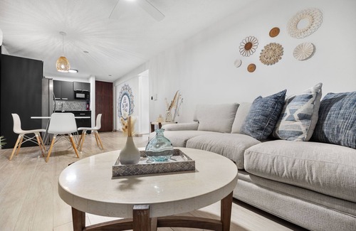 Parque Apartment | Fully Renovated Coastal Apartment Steps from the Beach with Private Parking