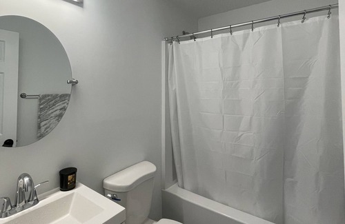 Brunswick House | Fully Renovated Cozy Family Retreat Home!