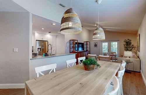Sun Bay South House | Fully renovated, family friendly with covered patio, hot tub, central location