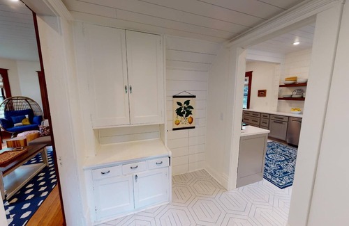 Clear Lake House | Fully renovated home; 2 blocks from beach & downtown!