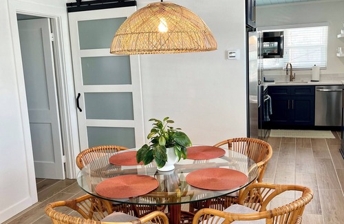 Englewood House | Fully renovated, steps to beach. 2BR/1BA.Dogs welcome! Perfect ratings.