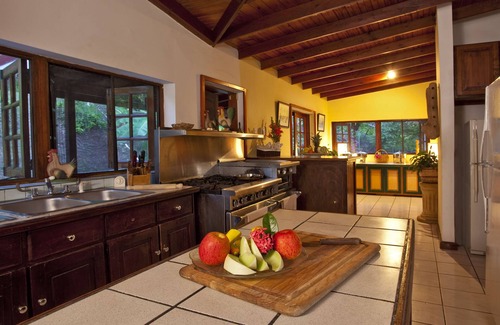 Cap Estate House | Fully staffed villa with a view of the ocean! Families welcome