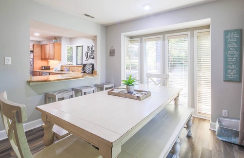 Sea Pines House | Fully Updated, End Unit Villa between Beach Club & Harbour Town w/Community Pool & Tennis Courts