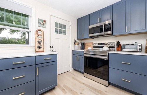 Middlesex County House | Fully Updated Cornfield Point Beach House, Old Saybrook, CT