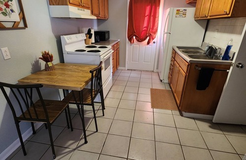 Hamilton Apartment | Fun 1 bedroom apartment Sophia - The Hamilton Suites