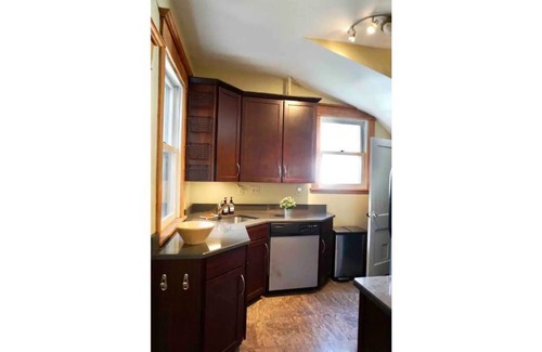 Kingfield House | Fun City Center Oasis for Family+Friends+Work