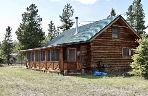 Thompson-Nicola Regional District Cabin | Fun Family Cabin