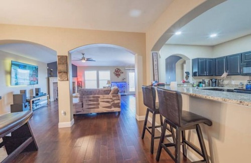 Little Elm House | *Fun Frisco Palace in Prime Location!