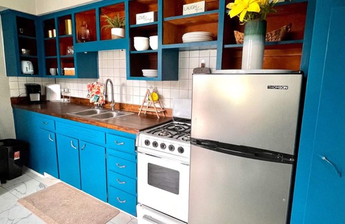 Des Moines House | Fun, group friendly house close to fair! Sleeps 8