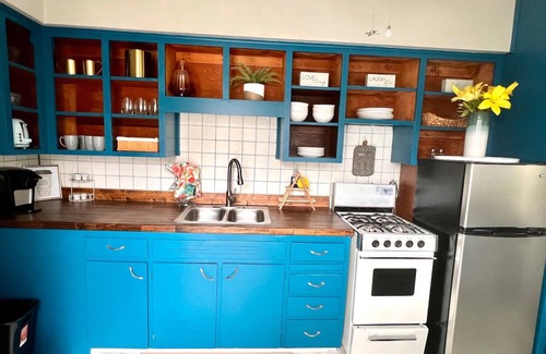 Des Moines House | Fun, group friendly house close to fair! Sleeps 8