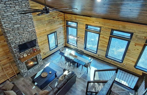 Wilburton Cabin | Fun group? Fun Cabin near Robbers Cave State Park! Sleeps 14!