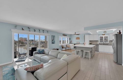 South Island Condo | FUN IN THE SUN! FAMILY ISLAND BEACHFRONT VACATION CONDO! SANDCAPER 409!